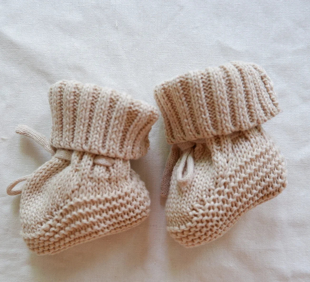 Welcome Baby Gift Bundle - Rabbit & Rainbow Theme